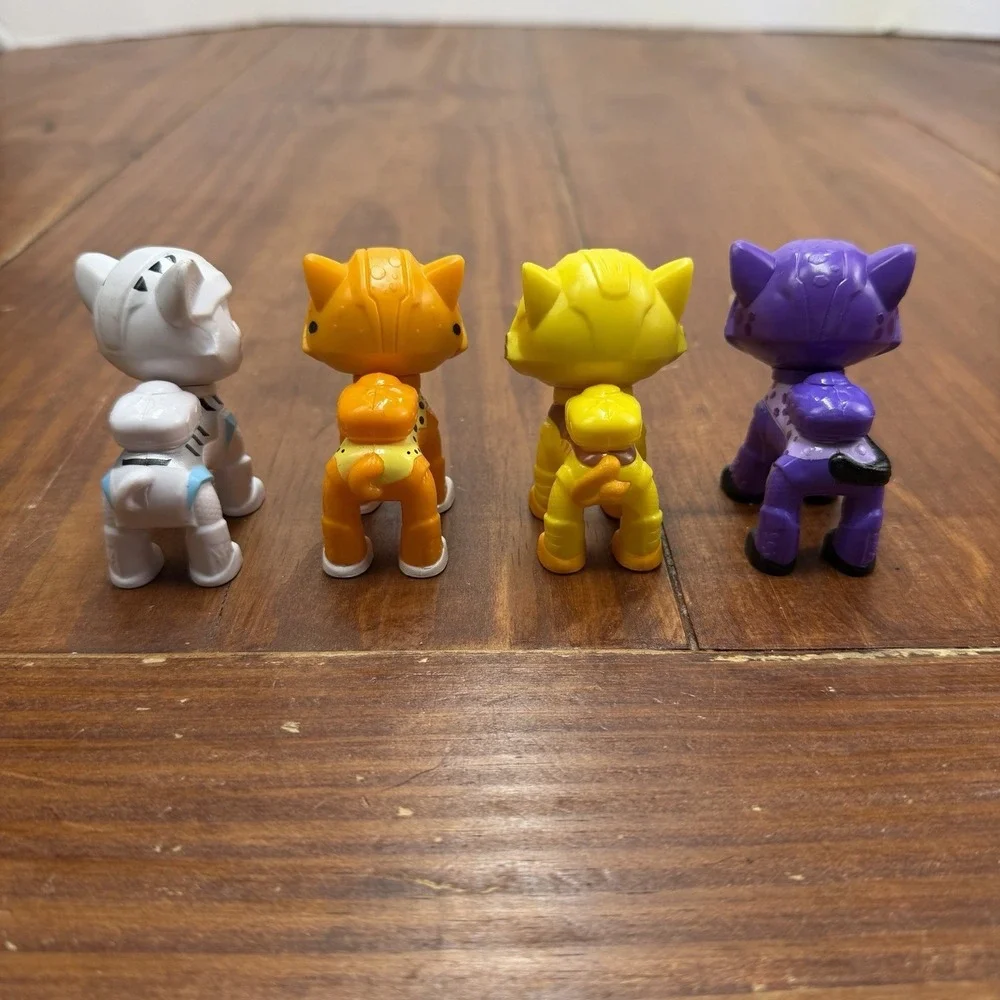 PAW PATROL CAT PACK  Action Figures Set  Rory, Shade, Leo & Wildcat